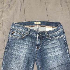 Burberry London size 29 low rise jeans
